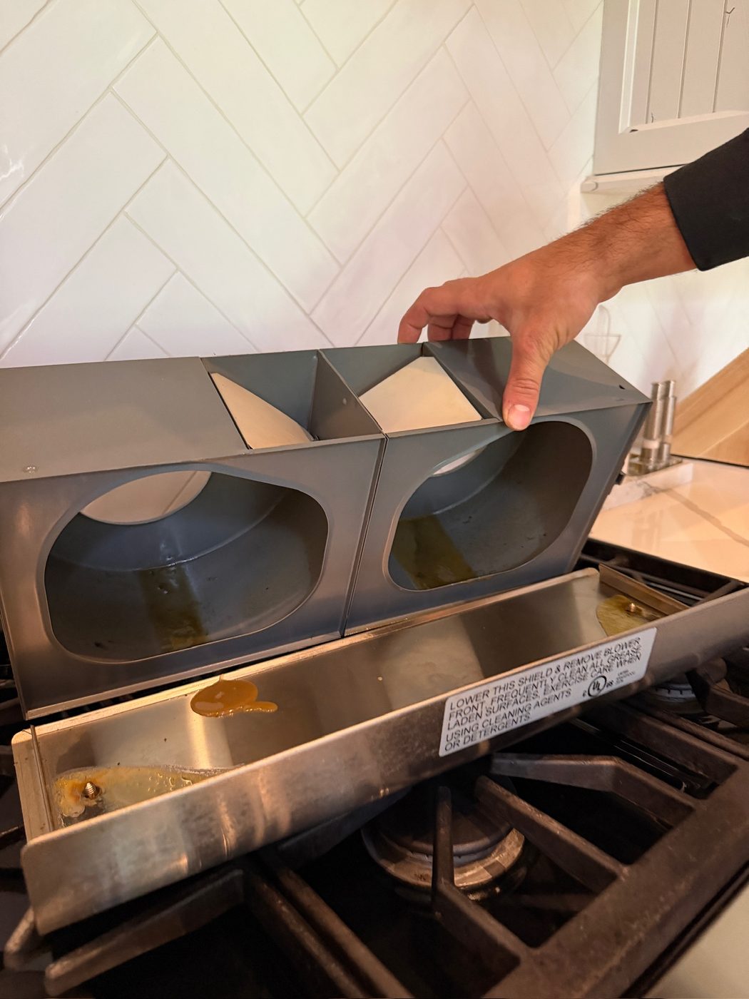 Cooktop griddle serviced