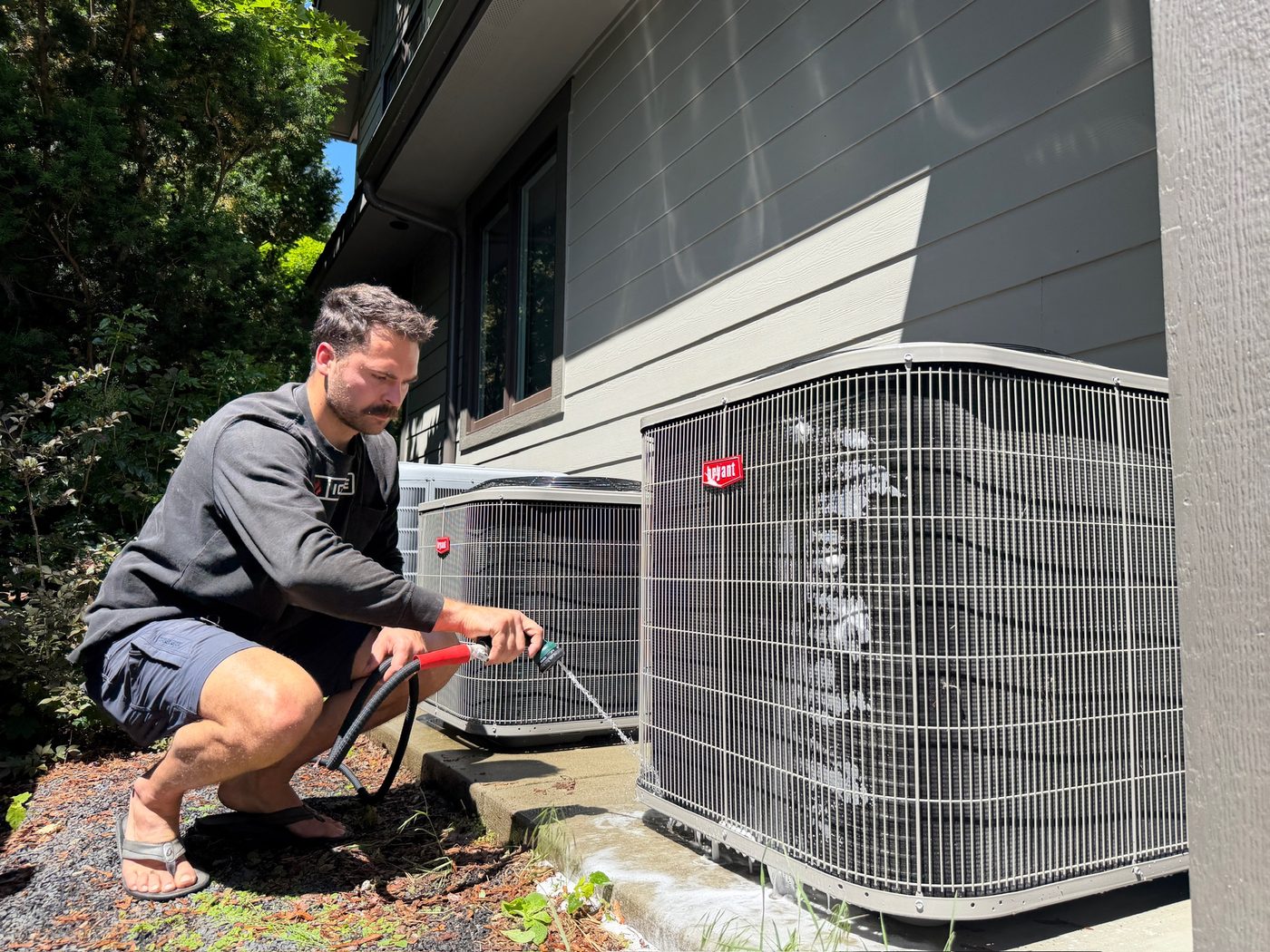 Rinsing the condenser coils down